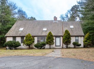 192 Sandy Valley Rd, Marstons Mills, MA 02648