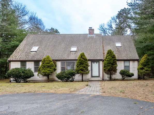 192 Sandy Valley Road, Marstons Mills, MA 02648