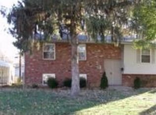 2005 Sweetser Ave, Evansville, IN 47714