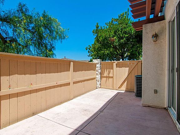 4th image of 10944 Ivy Hill Dr