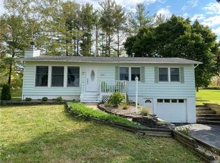4848 Rockefeller Rd, Auburn, NY 13021