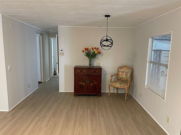 3rd image of 5301 SW 22nd Terrace
