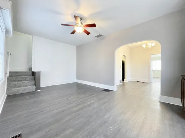 530 Lydia St NE, Grand Rapids, MI 49503