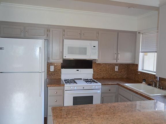 3rd image of 85 Mission Plaza Dr