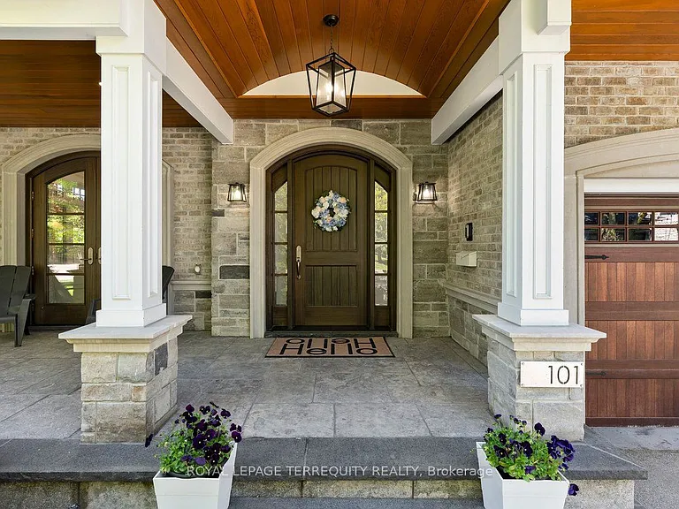 101 Chestnut Hills Pkwy — Photo 4