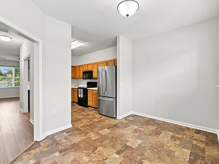 360 Willhaven Dr — Photo 13