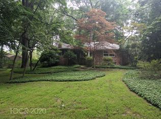 88 Dimmig Rd, Upper Saddle River, NJ 07458