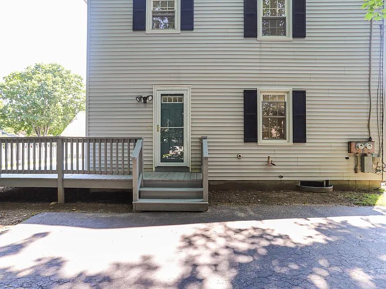 108 South St — Photo 43