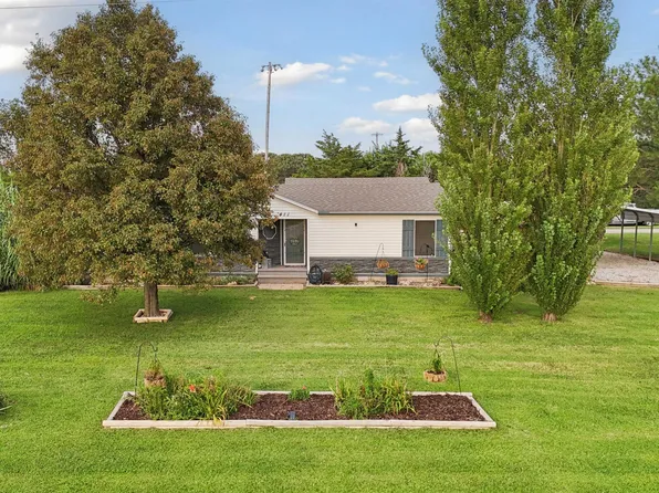 411 N Skyline Dr, Mayfield, KS 67103