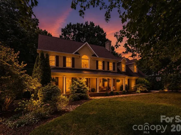 170 S Kimberly Rd, Davidson, NC 28036