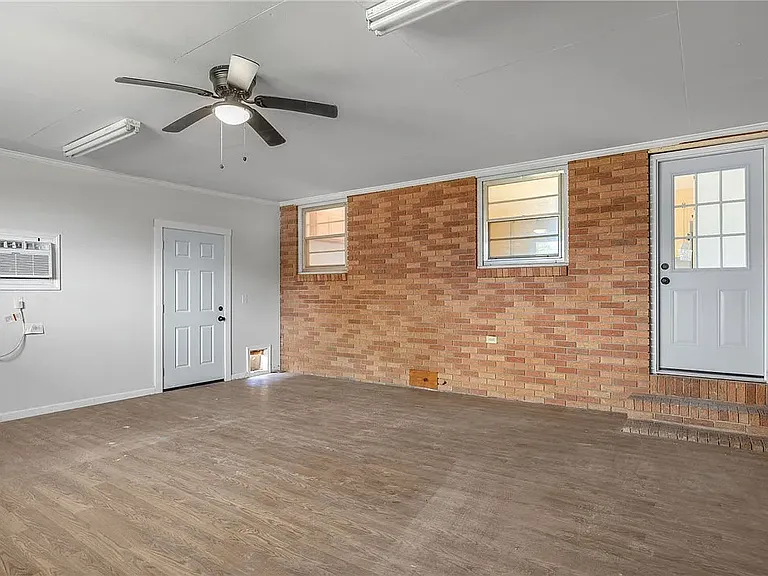 313 Rhodehaven Dr — Photo 53