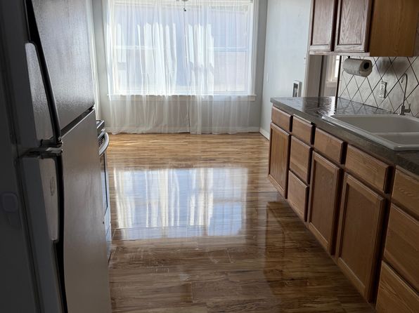 (undisclosed Address)