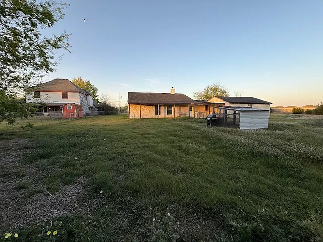 4908 S Clear Creek Rd — Photo 5