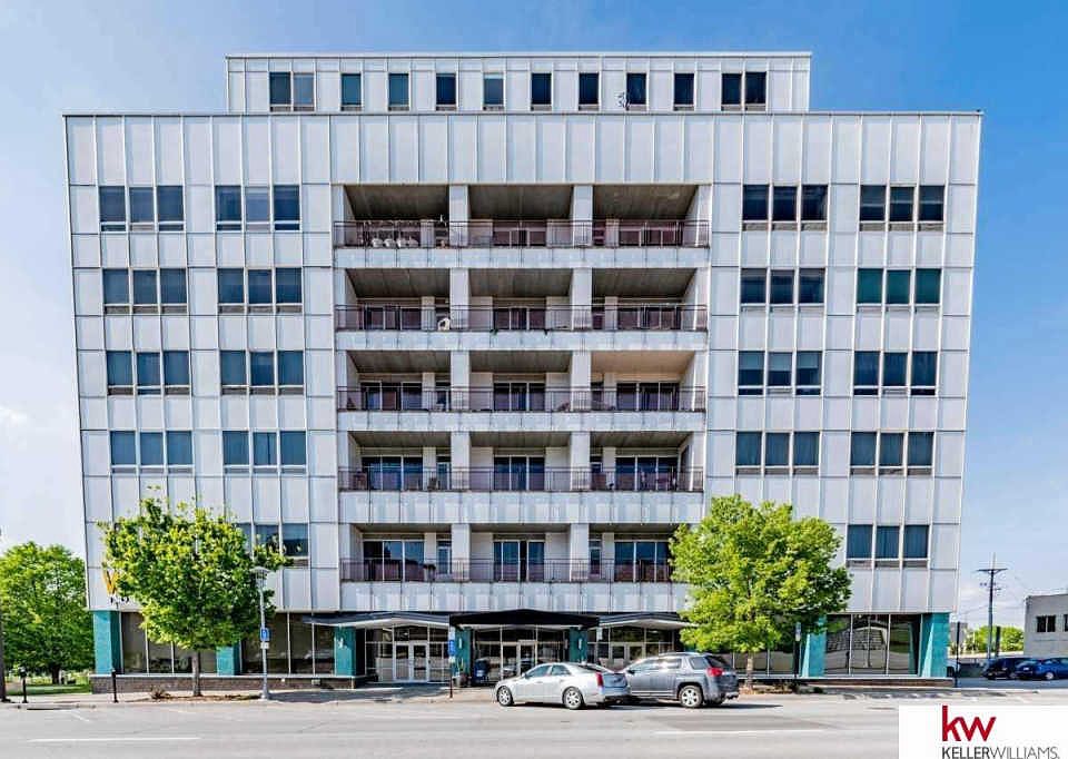 1st image of 3000 Farnam St APT 8E