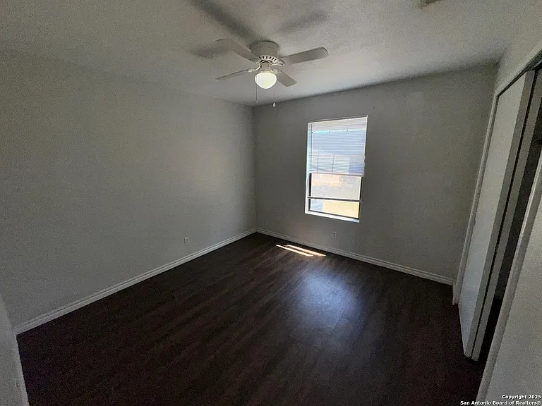 830 W Hutchins Pl #3 — Photo 11