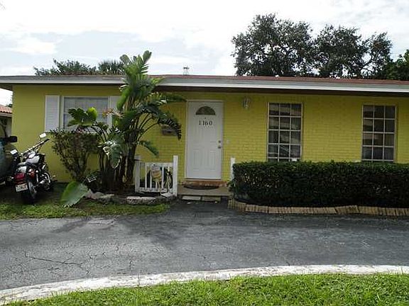 2nd image of 1160 NE 185th St