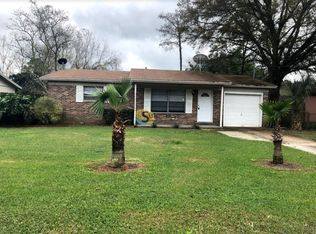 7438 Jade Dr N, Jacksonville, FL 32210