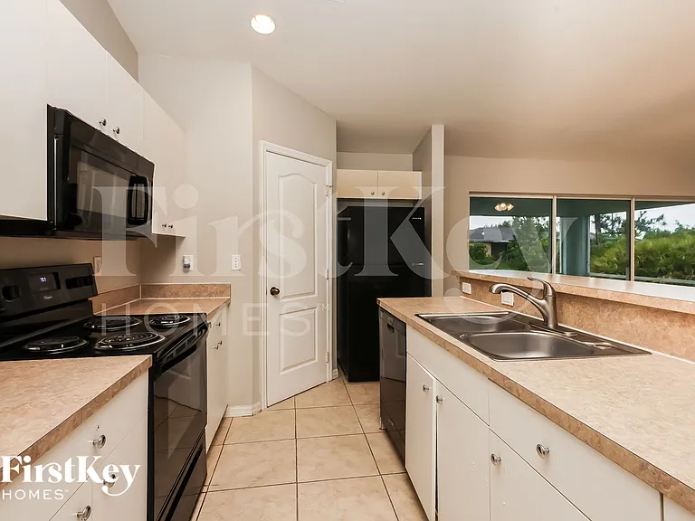 2709 46th St W — Photo 7