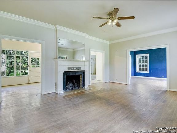 4th image of 7907 N New Braunfels Ave