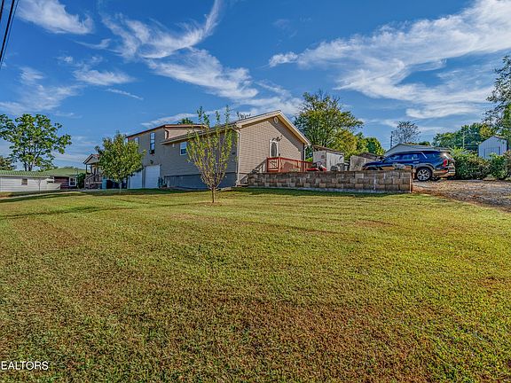 4th image of 103 Mahala Rd