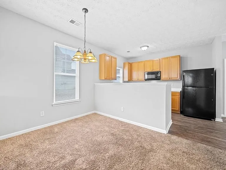 3050 Raven Trce — Photo 8