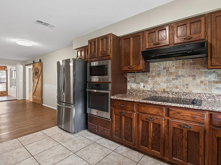 4202 Indian Creek Ct — Photo 14