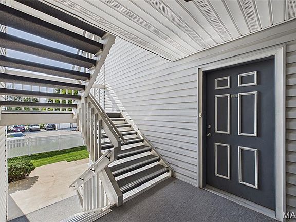 2nd image of 667 S Kirkwood Rd APT 202