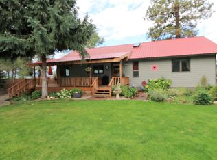 961 Riverbend Loop Rd, Cusick, WA 99119