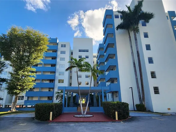 5050 NW 7th St APT 210, Miami, FL 33126