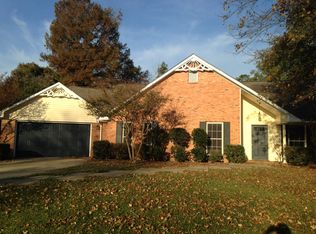 107 Peninsula Dr, Leland, MS 38756
