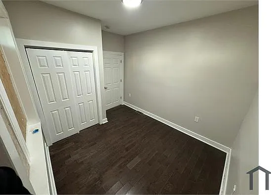 2 Bedrooms at 190 N Park St #1, East Orange NJ — photo 2
