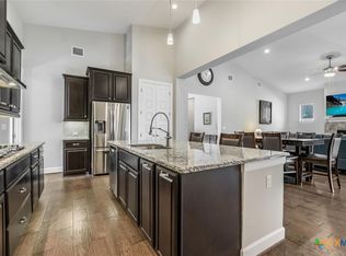 804 Dancing Oak Ln, San Marcos, TX 78666