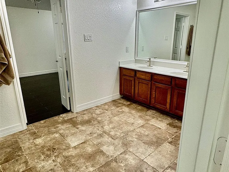21424 Quail Point Ln — Photo 37