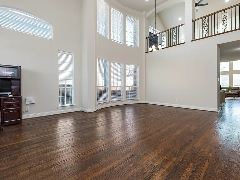 2555 Hannah Cir — Photo 5