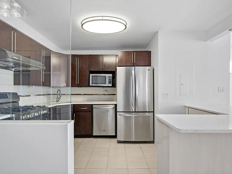 45 River Dr S #3205 — Photo 7