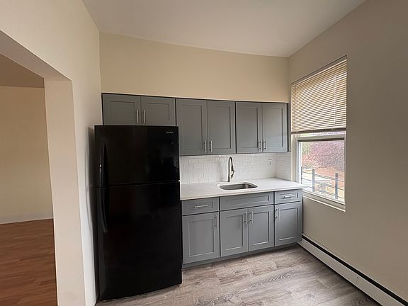 3rd image of 11 Andrews St #2