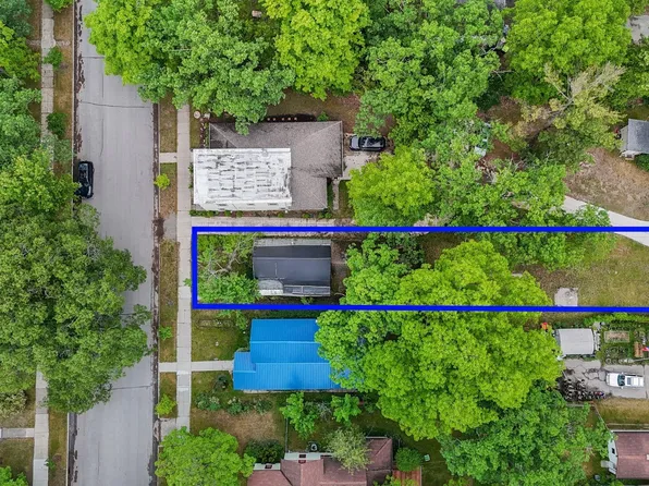 812 Webster St, Traverse City, MI 49686