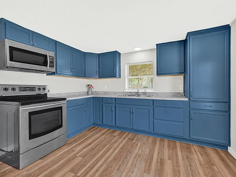 4568 Dunnam Rd #B — Photo 5