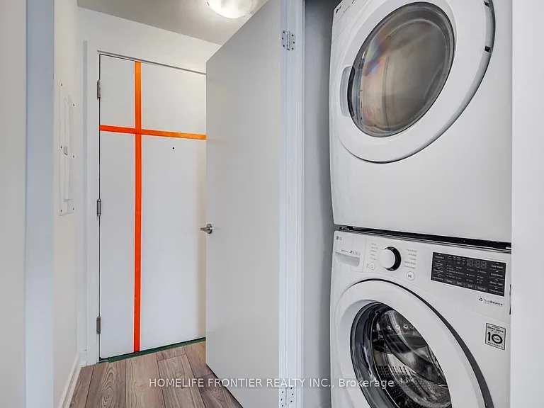 120 Parliament St #406 — Photo 13