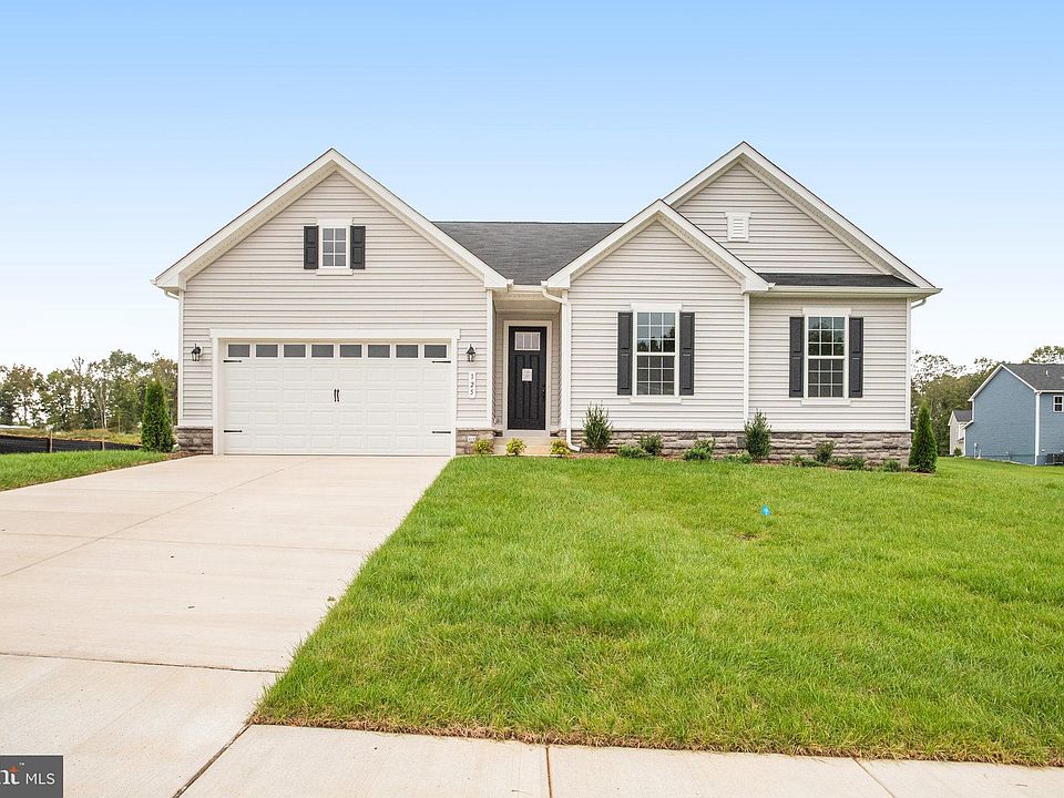 1st image of 125 Marble Oak Dr