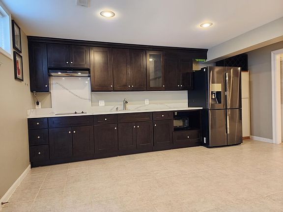 3rd image of 13951 Andorra Dr