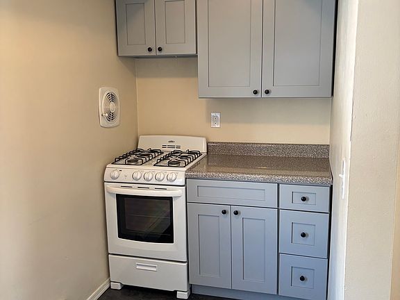 3rd image of 534-538 E Price St