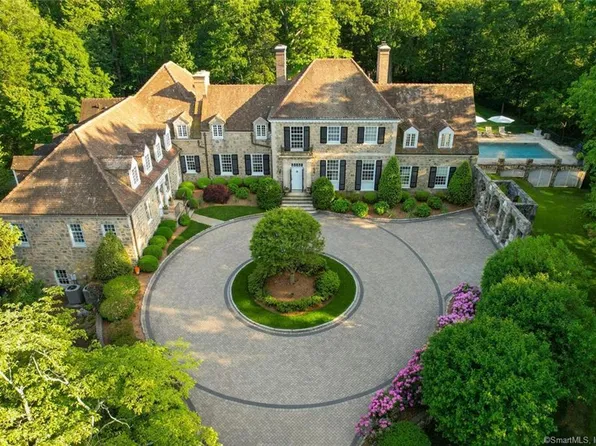 225 Tokeneke Road, Darien, CT 06820