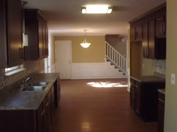 641 McKenzie Cir, Stockbridge, GA 30281