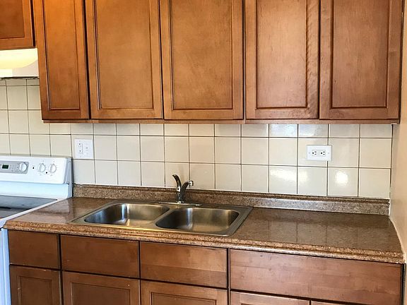 2nd image of 1810 N Green Ln S APT 2B