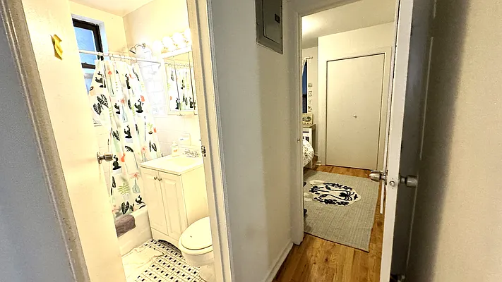 Rented by HOLTON REAL ESTATE INC. | media 14