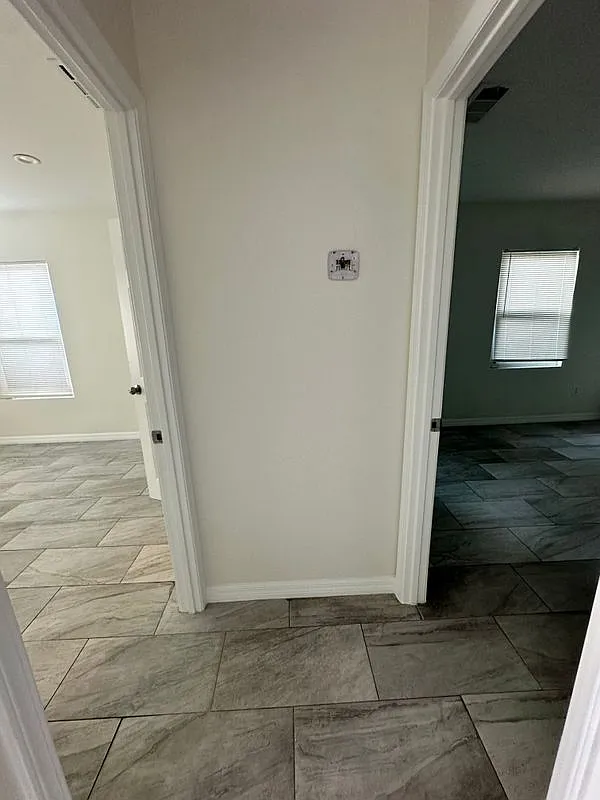 2 bed, 1.0 bath, 980 sqft, $2,900 — Photo 4