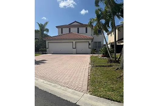 13590 SW 144th Ter Photo 1