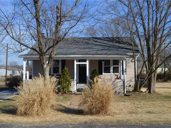 406 S 3rd St, Eureka, MO 63069