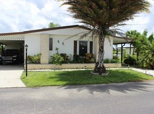 3146 Old Farmhouse Dr, North Fort Myers, FL 33917